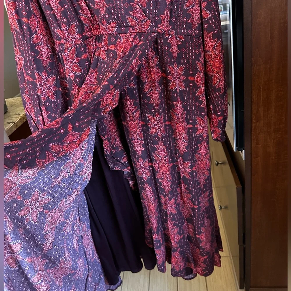 TORRID MIDI WASHABLE GAUZE RUFFLE SURPLICE NECK EMPIRE WAISTE DRESS WITH POCKETS - Picture 8 of 9